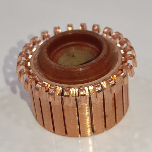 CM-4 Commutators